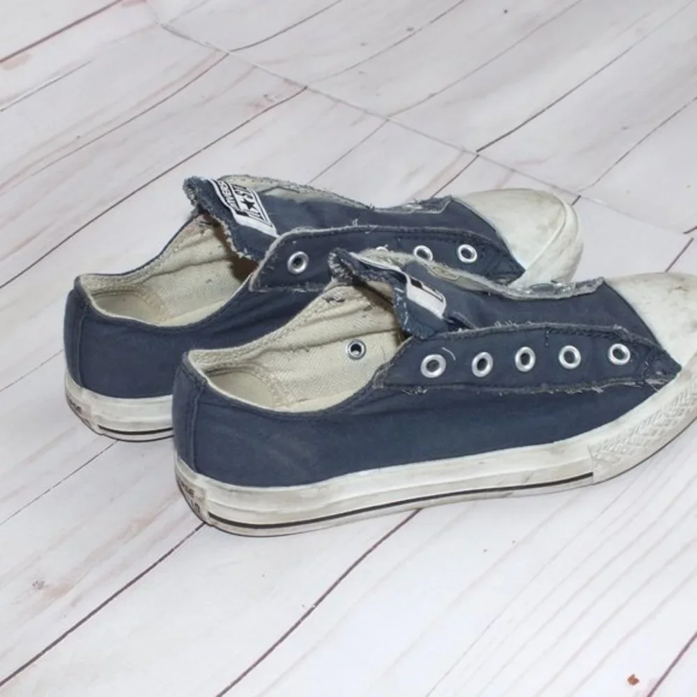 CONVERSE‎ CHUCK TAYLOR SLIP ON KIDS SIZE 3